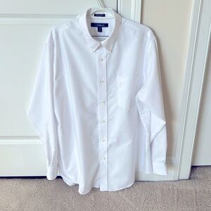 Croft & Barrow White Casual Button Down Shirt